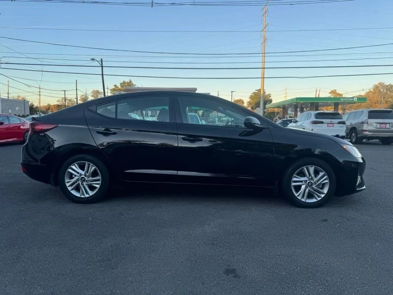 2020 Hyundai Elantra - Image 8 of 12