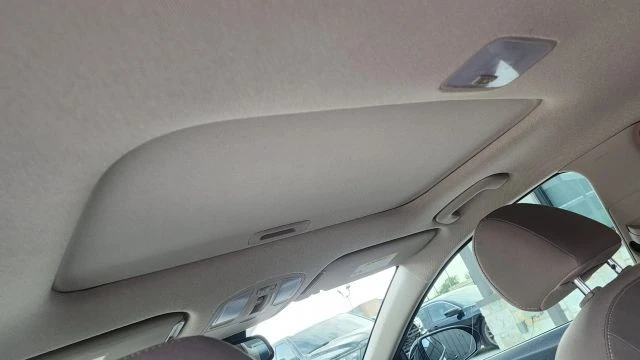 2020 Hyundai Elantra - Image 17 of 21