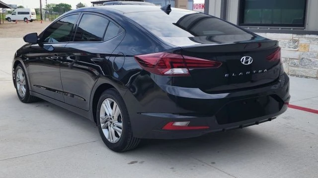 2020 Hyundai Elantra - Image 6 of 21