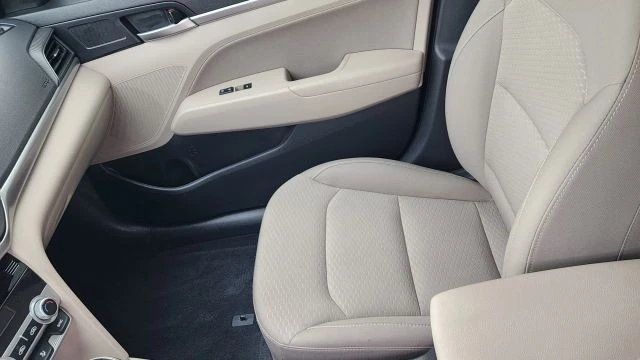 2020 Hyundai Elantra - Image 19 of 21