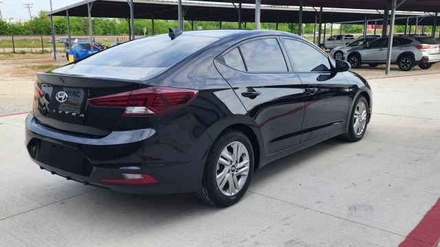 2020 Hyundai Elantra - Image 10 of 21