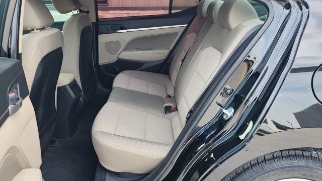 2020 Hyundai Elantra - Image 16 of 21