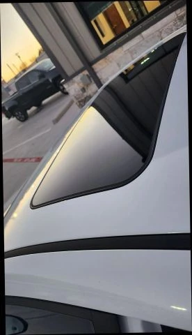 2020 Hyundai Elantra - Image 16 of 21