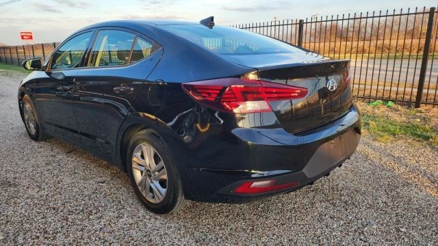 2020 Hyundai Elantra - Image 8 of 21