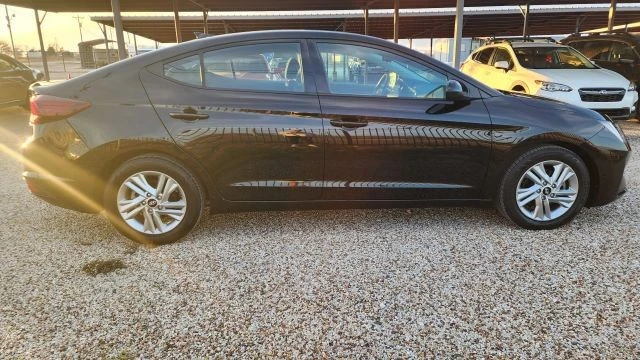 2020 Hyundai Elantra - Image 13 of 21