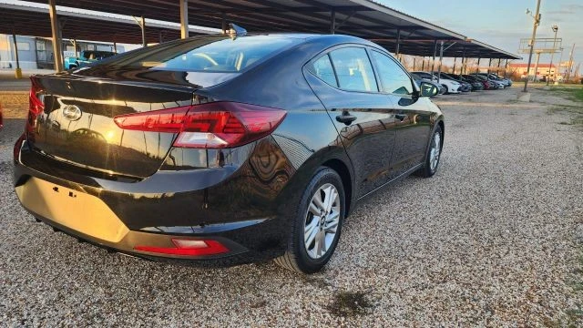2020 Hyundai Elantra - Image 12 of 21