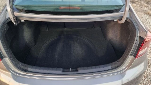 2020 Hyundai Elantra - Image 15 of 21