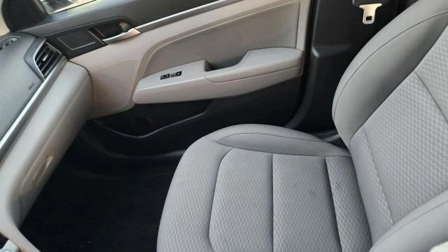 2020 Hyundai Elantra - Image 19 of 21