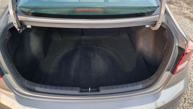 2020 Hyundai Elantra - Image 15 of 21