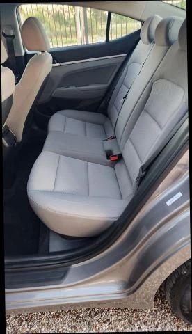 2020 Hyundai Elantra - Image 16 of 21