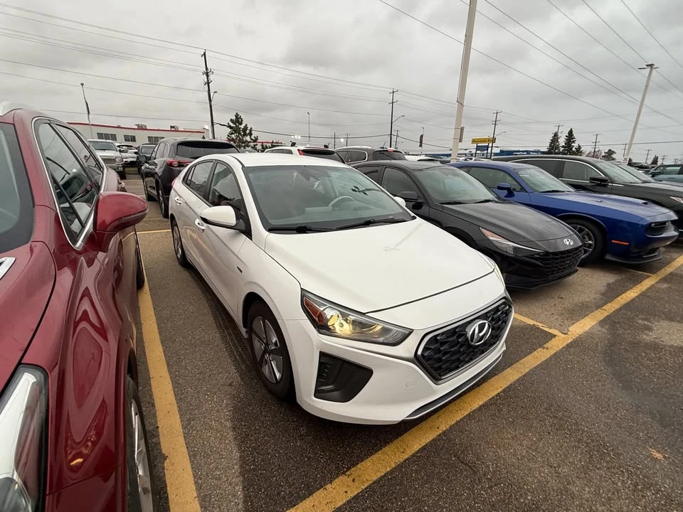 2020 Hyundai Ioniq 5 - Image 3 of 3