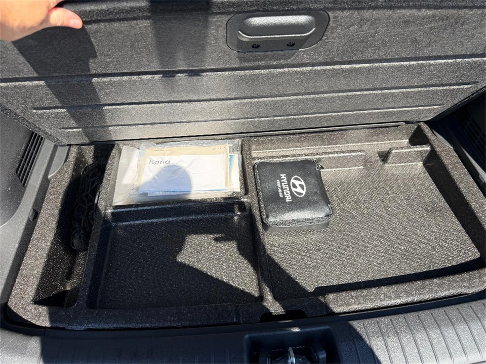 2020 Hyundai Kona - Image 13 of 31