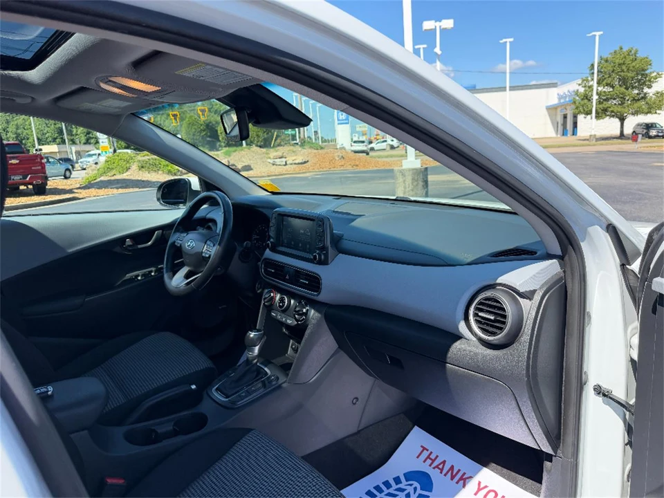 2020 Hyundai Kona - Image 15 of 31