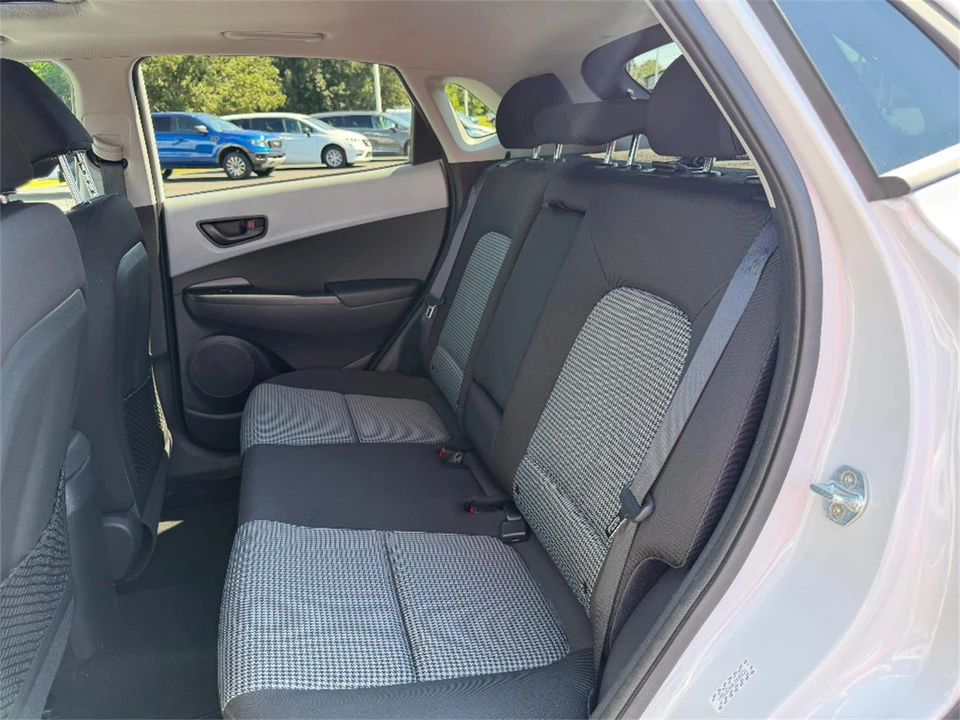 2020 Hyundai Kona - Image 18 of 31