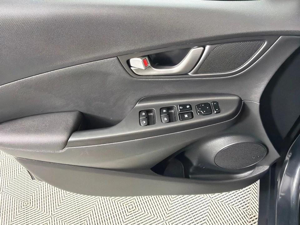 2020 Hyundai Kona - Image 11 of 12