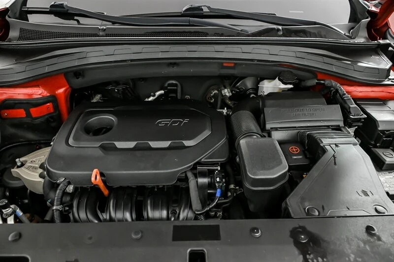 2020 Hyundai Santa Fe - Image 16 of 21