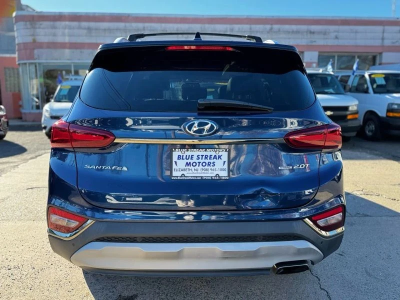 2020 Hyundai Santa Fe - Image 9 of 12