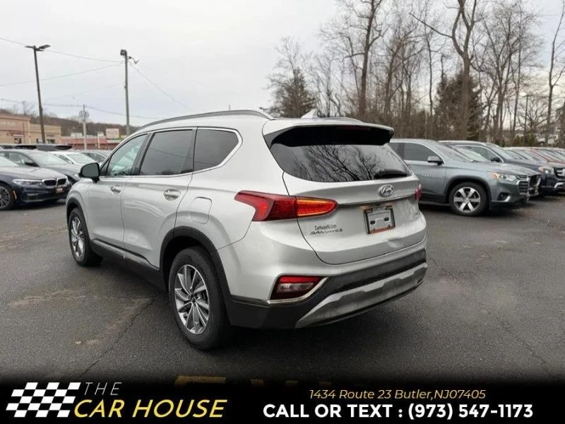 2020 Hyundai Santa Fe - Image 10 of 12