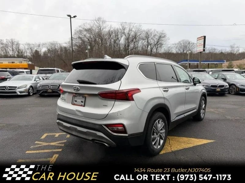 2020 Hyundai Santa Fe - Image 9 of 12