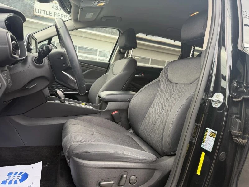 2020 Hyundai Santa Fe - Image 11 of 12