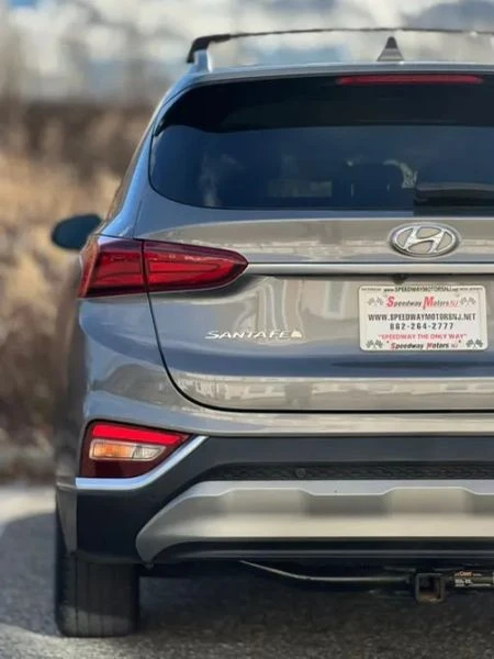 2020 Hyundai Santa Fe - Image 7 of 12