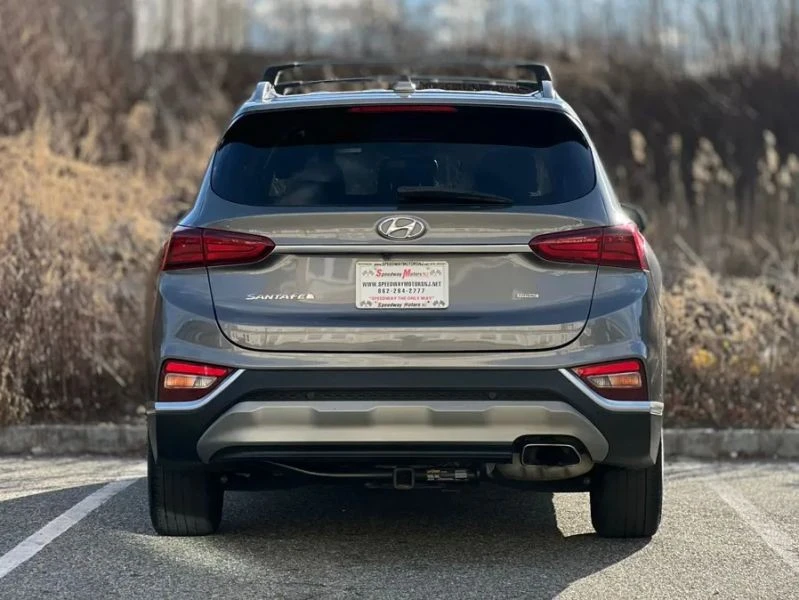 2020 Hyundai Santa Fe - Image 8 of 12