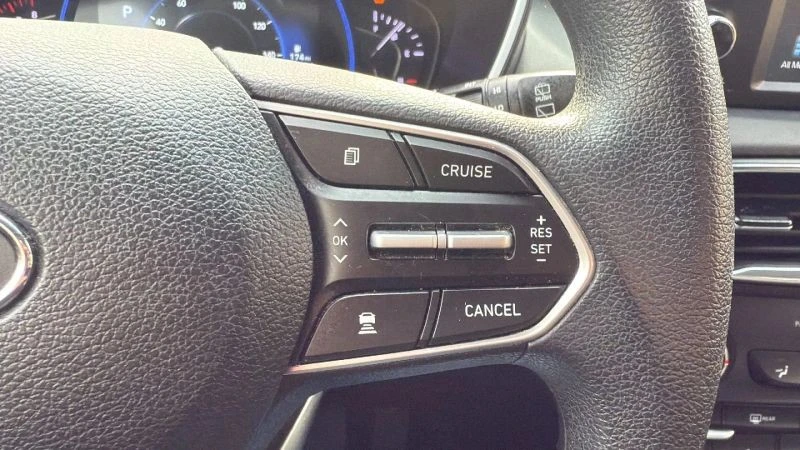 2020 Hyundai Santa Fe - Image 11 of 12