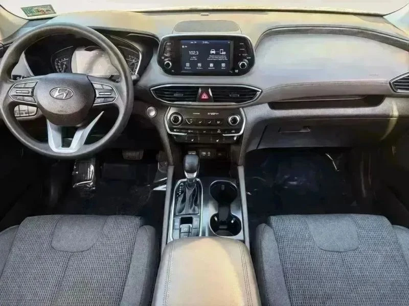 2020 Hyundai Santa Fe - Image 10 of 12