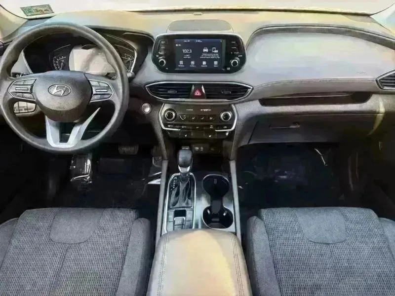 2020 Hyundai Santa Fe - Image 10 of 12