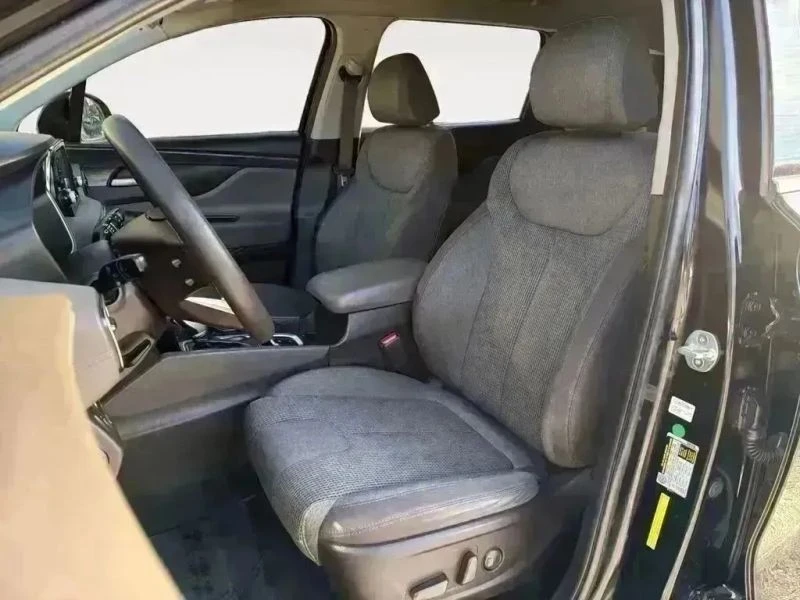 2020 Hyundai Santa Fe - Image 9 of 12