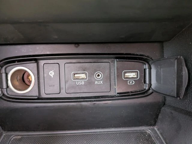 2020 Hyundai Santa Fe - Image 18 of 21