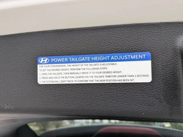 2020 Hyundai Santa Fe - Image 16 of 21