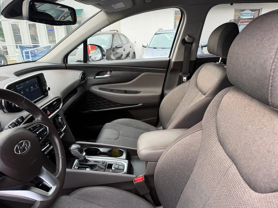 2020 Hyundai Santa Fe - Image 4 of 25