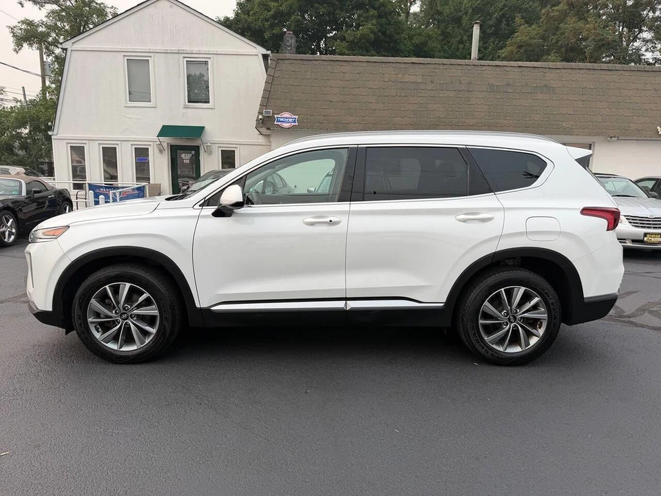2020 Hyundai Santa Fe - Image 21 of 25