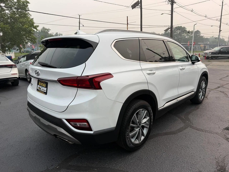 2020 Hyundai Santa Fe - Image 22 of 25