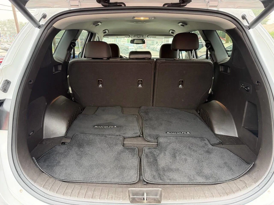 2020 Hyundai Santa Fe - Image 24 of 25