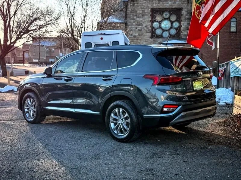 2020 Hyundai Santa Fe - Image 7 of 12