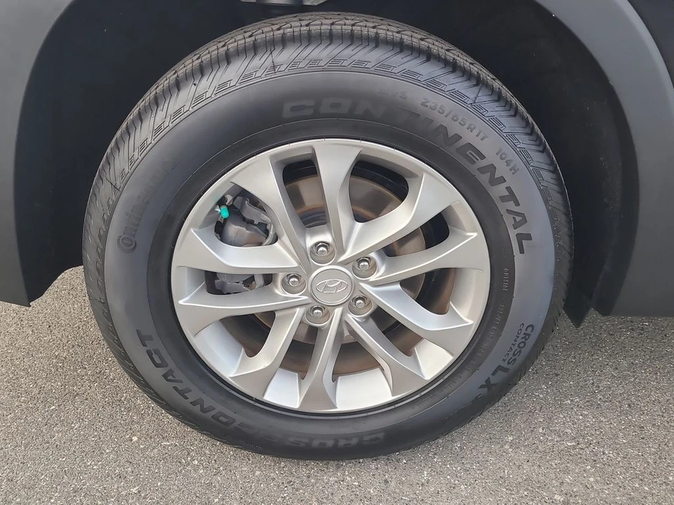 2020 Hyundai Santa Fe - Image 5 of 12