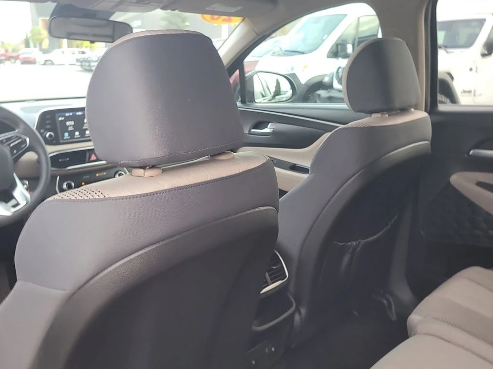 2020 Hyundai Santa Fe - Image 9 of 12