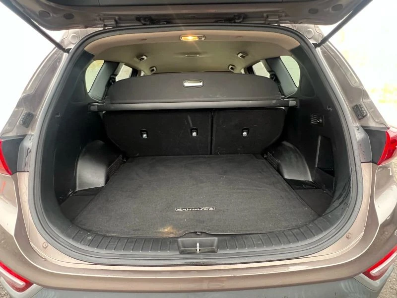 2020 Hyundai Santa Fe - Image 10 of 12