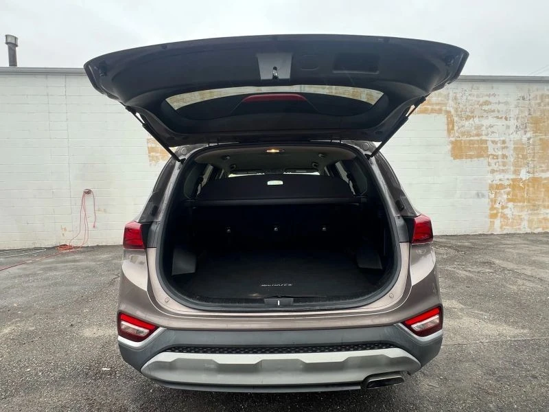 2020 Hyundai Santa Fe - Image 9 of 12