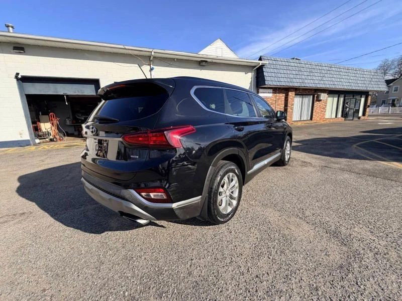 2020 Hyundai Santa Fe - Image 10 of 12