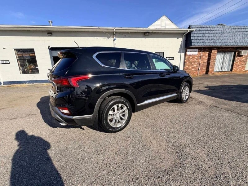 2020 Hyundai Santa Fe - Image 9 of 12