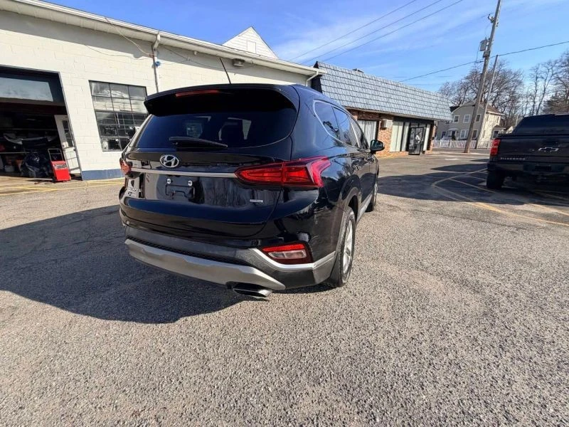 2020 Hyundai Santa Fe - Image 11 of 12