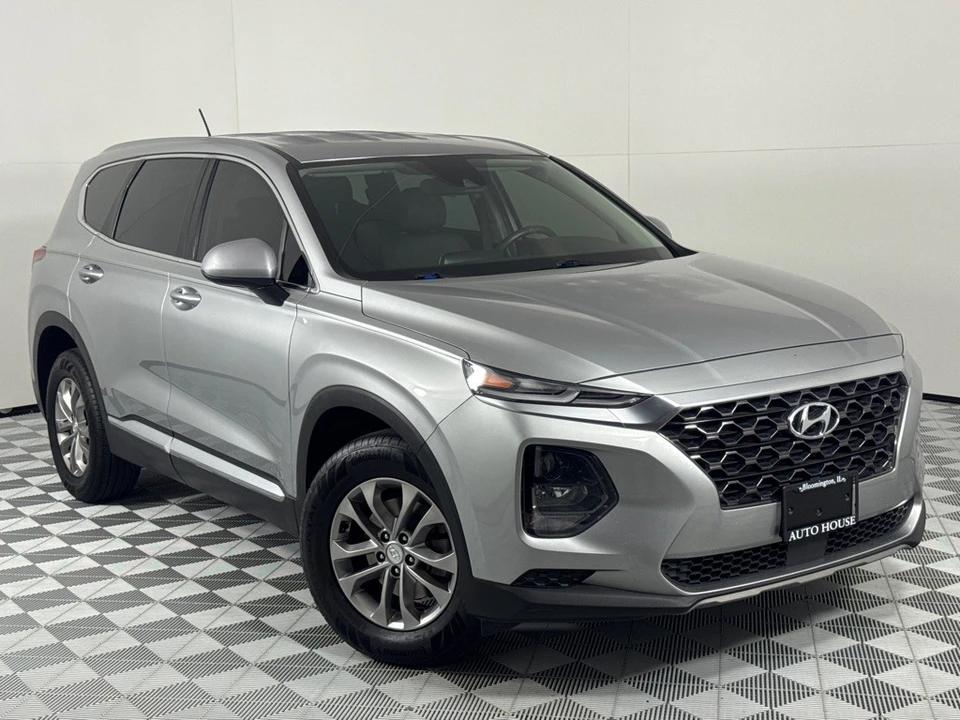 2020 Hyundai Santa Fe - Image 2 of 12
