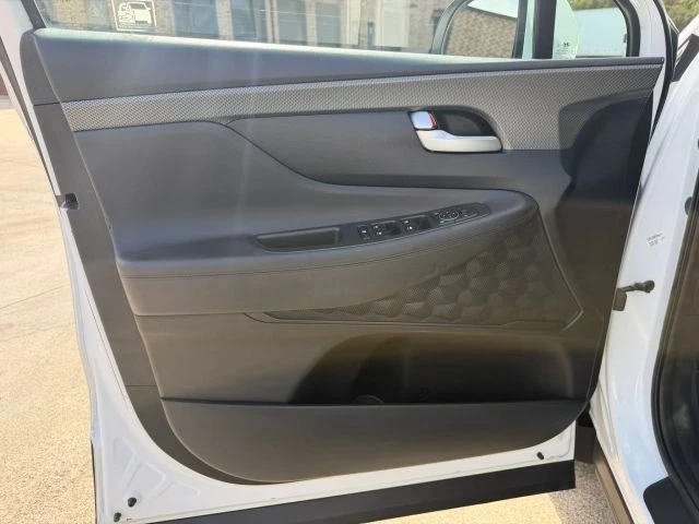 2020 Hyundai Santa Fe - Image 18 of 21