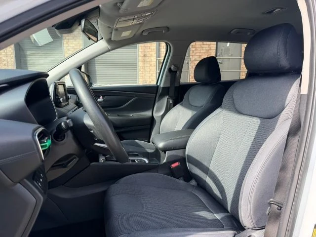 2020 Hyundai Santa Fe - Image 17 of 21