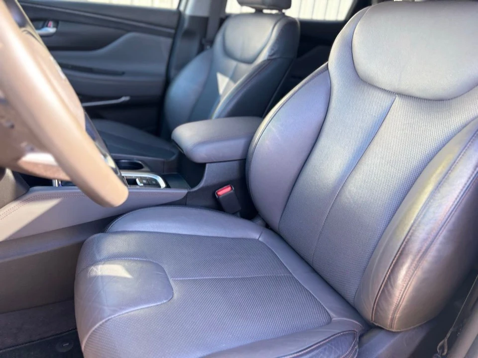2020 Hyundai Santa Fe - Image 11 of 21