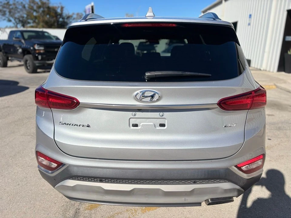 2020 Hyundai Santa Fe - Image 4 of 21