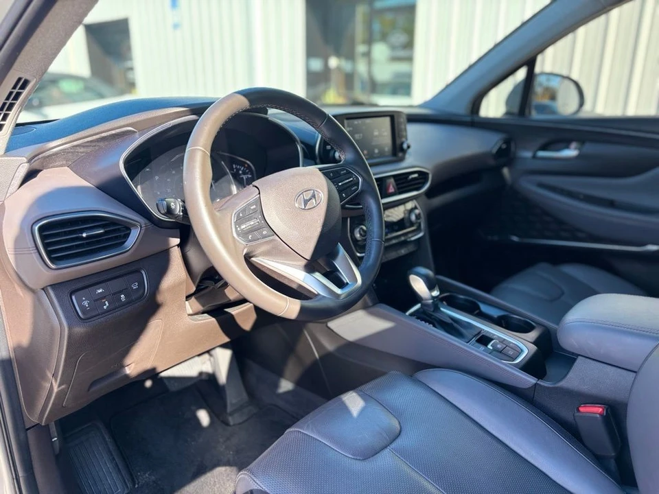 2020 Hyundai Santa Fe - Image 10 of 21